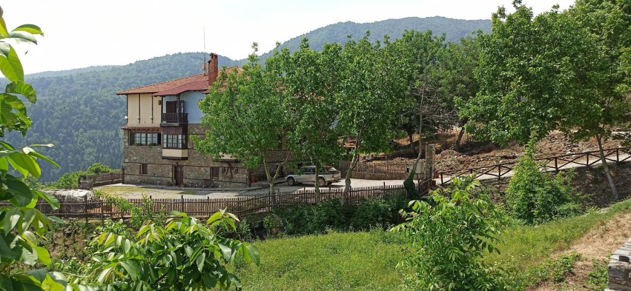 Sintrivanis Mountain Ano Skotina Bagian luar foto