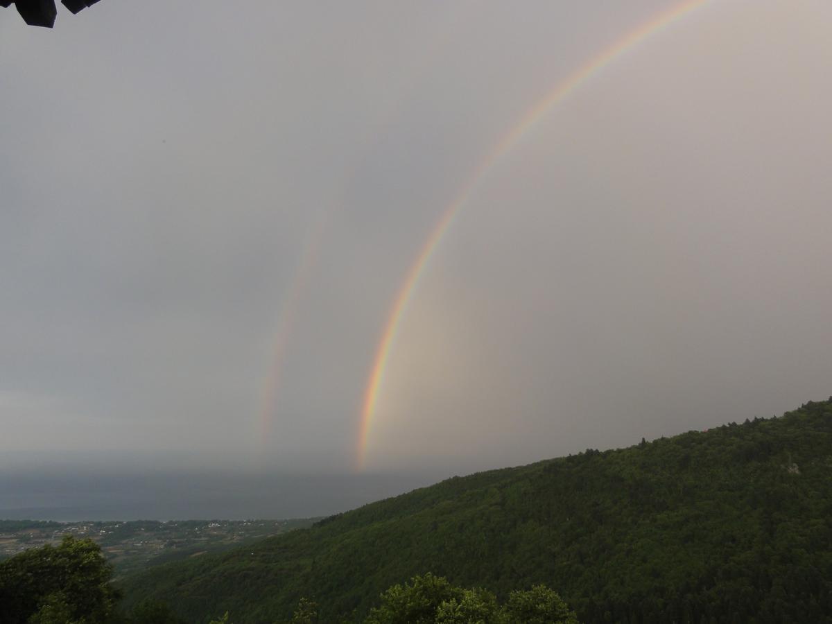 Sintrivanis Mountain Ano Skotina Bagian luar foto